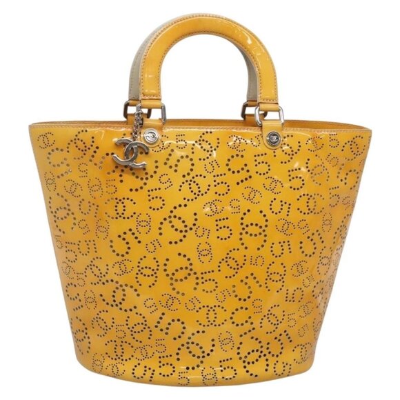 CHANEL punching Tote Bag Patent leather Yellow Silver CC Auth 137464 - Picture 1 of 16